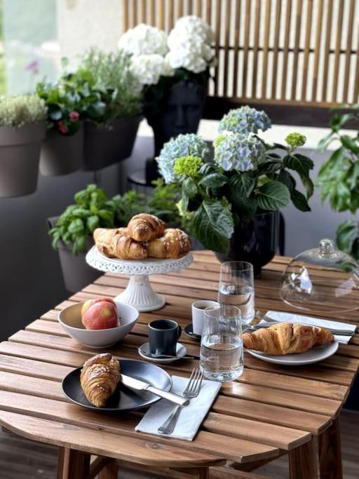 Panorama Suite In Lugano - Pazzallo Paradiso Bagian luar foto