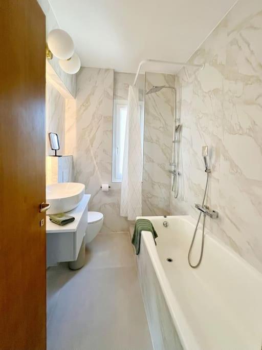 Panorama Suite In Lugano - Pazzallo Paradiso Bagian luar foto